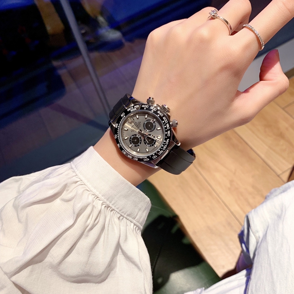 ブランド時計全体デザイン